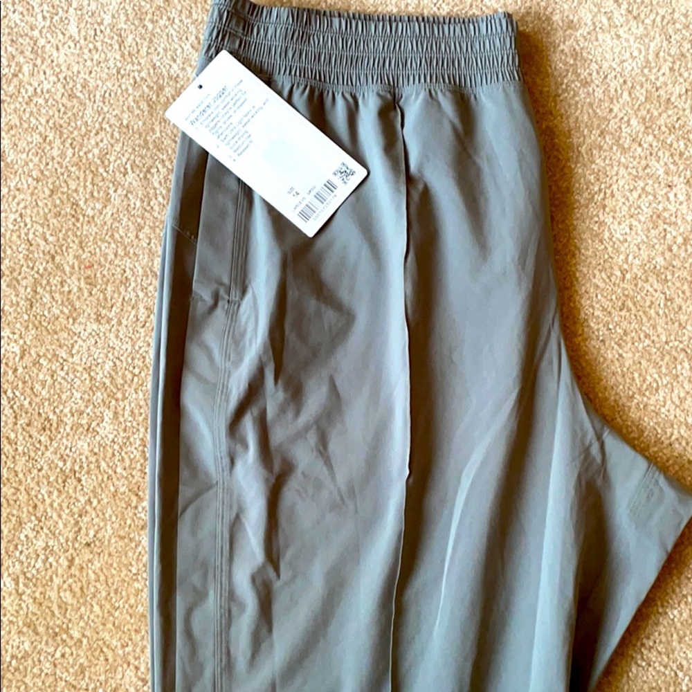 NWT Lululemon Wanderer Jogger